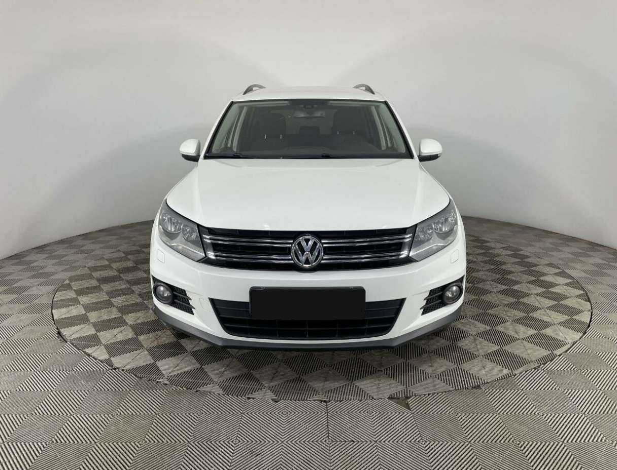 Volkswagen Tiguan б/у, 2014, Механическая. Фото: #1
