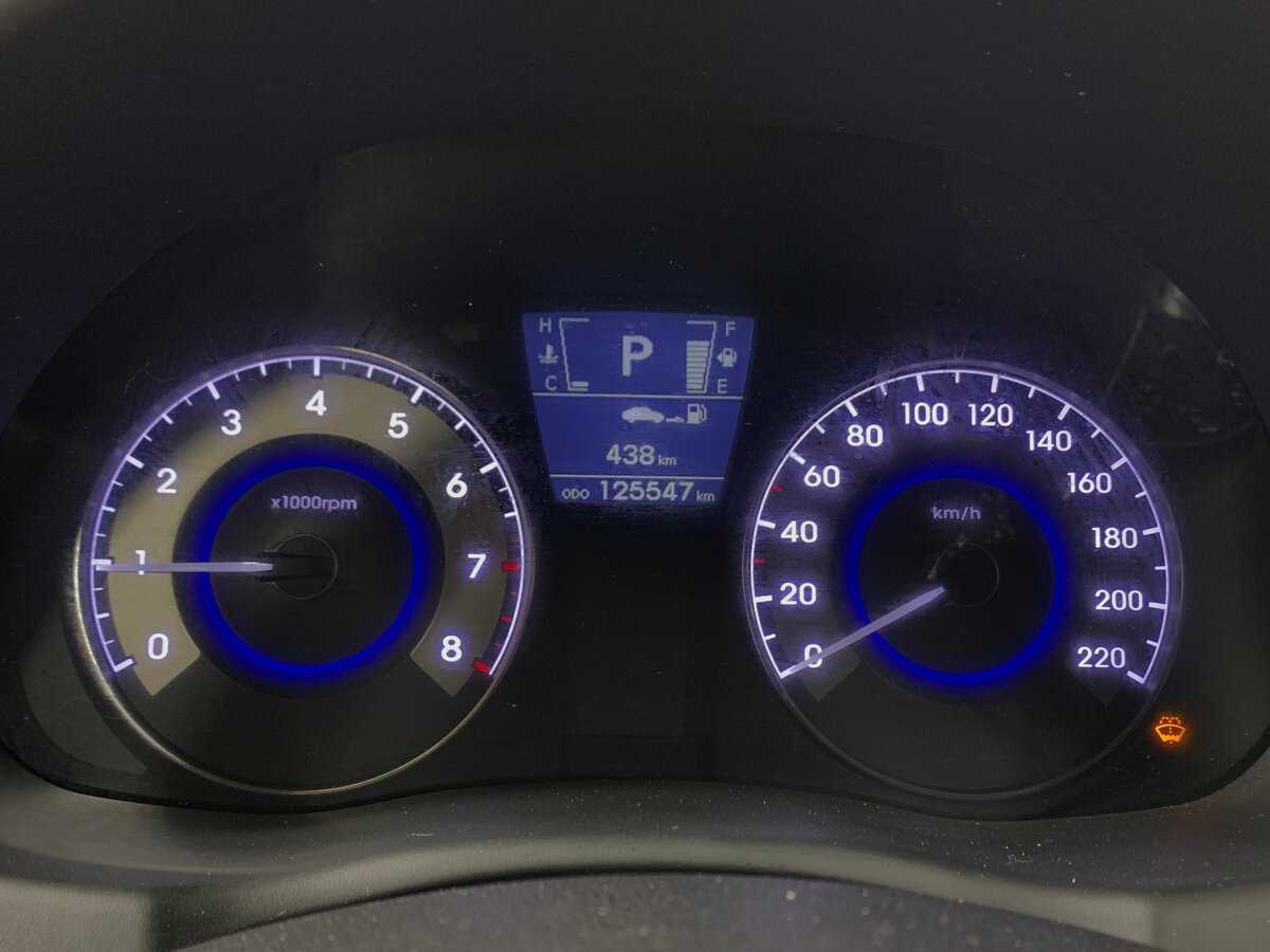 Hyundai Solaris б/у, 2012, Автоматическая. Фото: #14