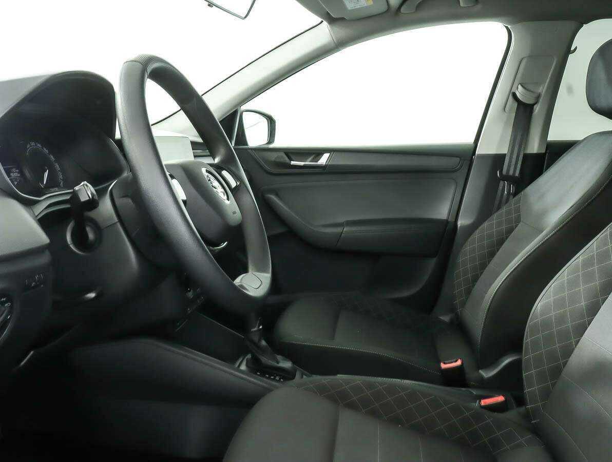 Skoda Rapid б/у, 2020, Автоматическая. Фото: #6