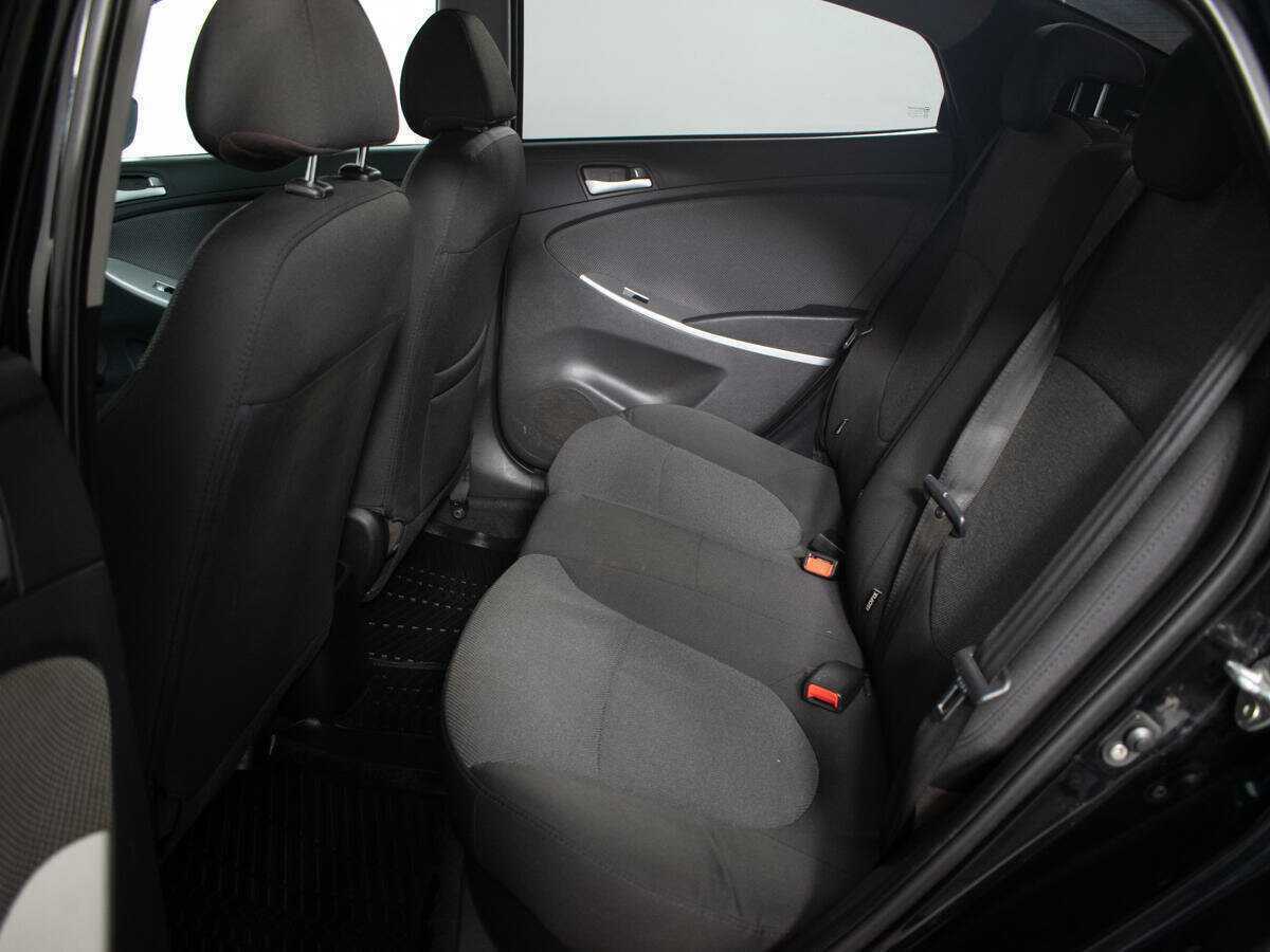 Hyundai Solaris б/у, 2013, Автоматическая. Фото: #9