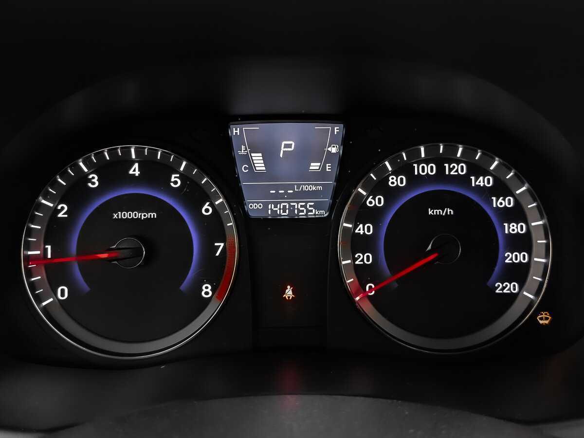 Hyundai Solaris б/у, 2013, Автоматическая. Фото: #11