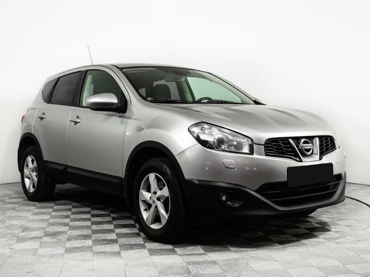 Nissan Qashqai б/у, 2013, Механическая. Фото: #2