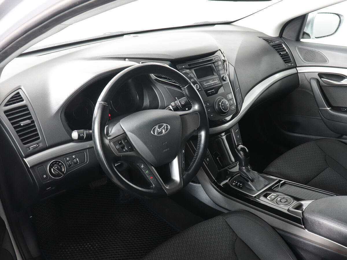Hyundai i40 б/у, 2016, Автоматическая. Фото: #8