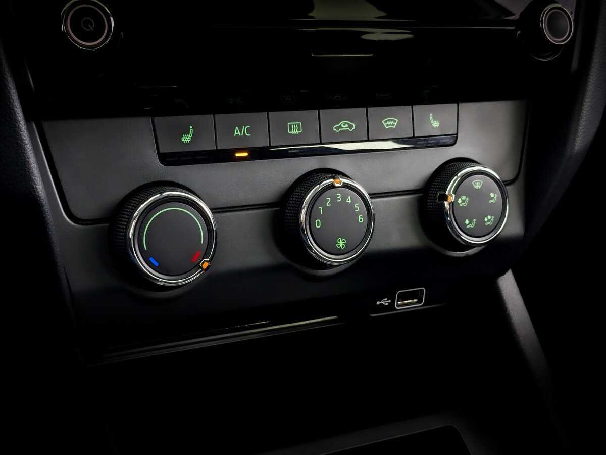 Skoda Octavia б/у, 2019, Автоматическая. Фото: #24