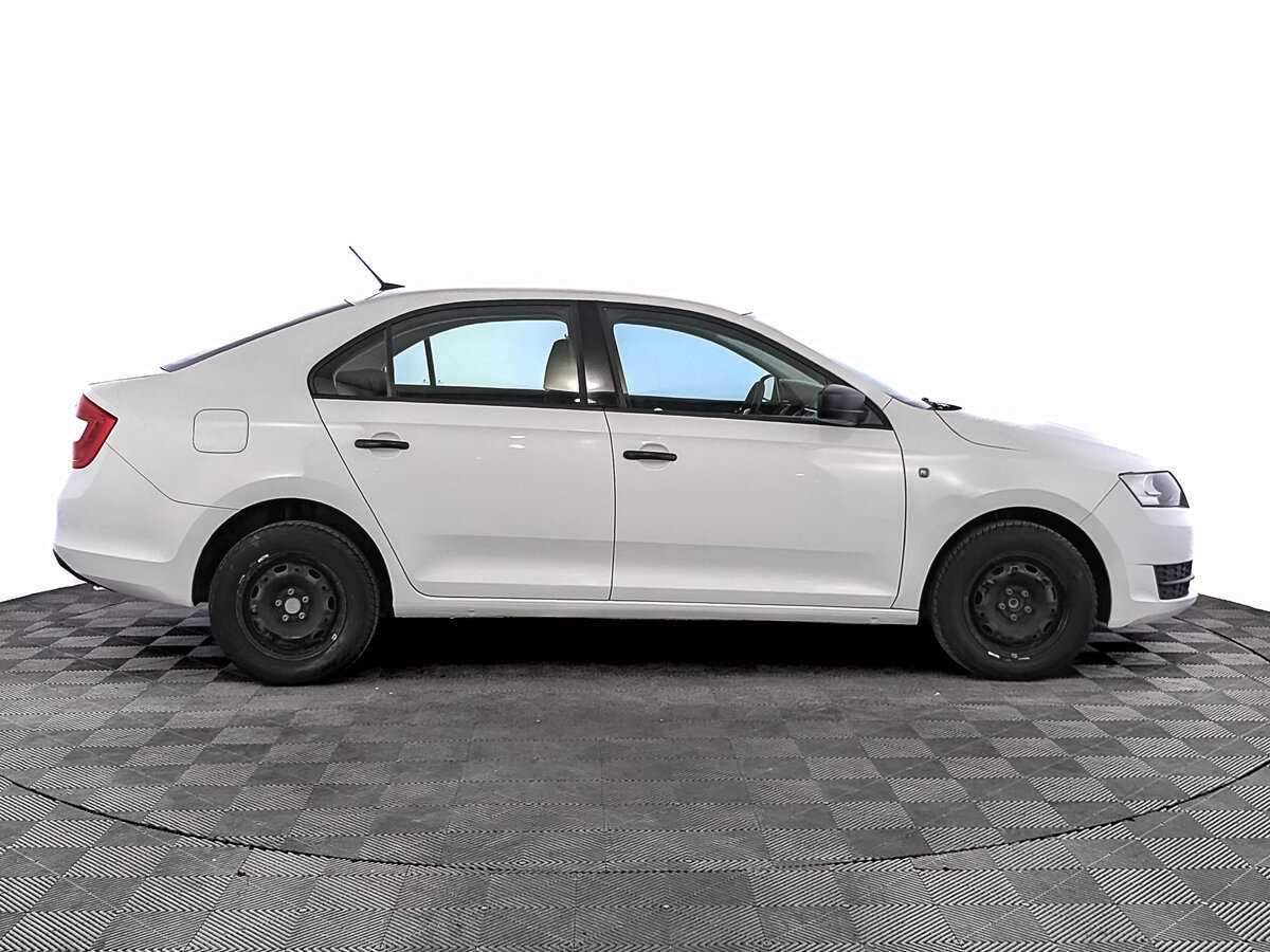 Skoda Rapid б/у, 2017, Механическая. Фото: #3