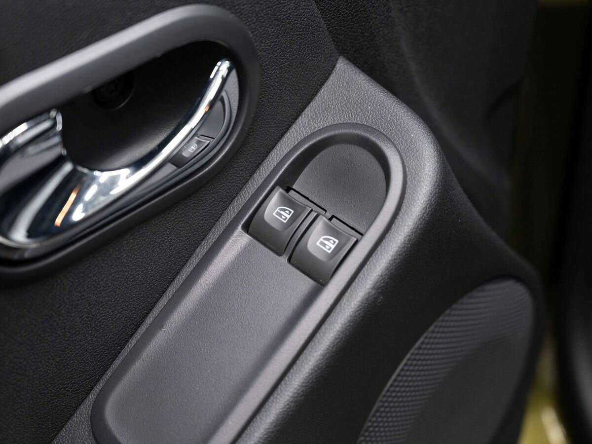 Renault Duster б/у, 2018, Механическая. Фото: #16