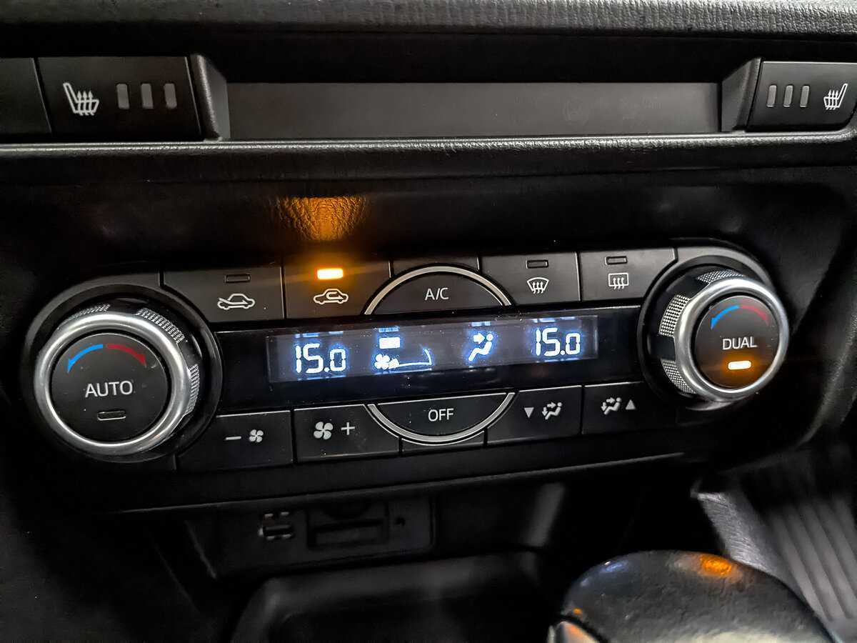 Mazda 3 б/у, 2018, Автоматическая. Фото: #18