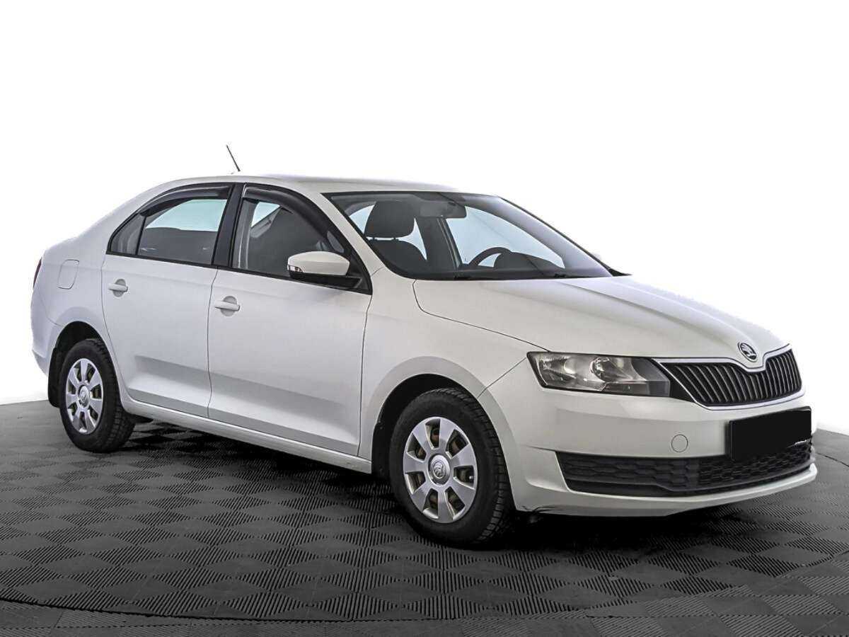 Skoda Rapid б/у, 2017, Механическая. Фото: #2