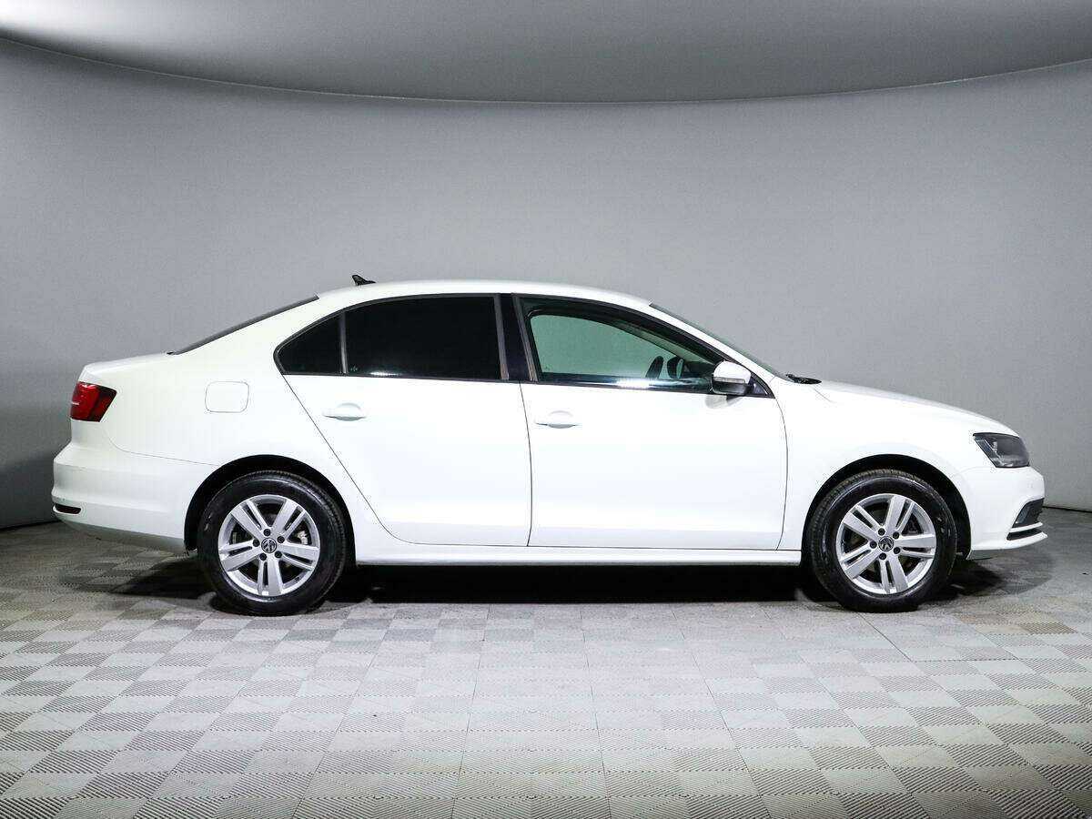 Volkswagen Jetta б/у, 2016, Автоматическая. Фото: #3