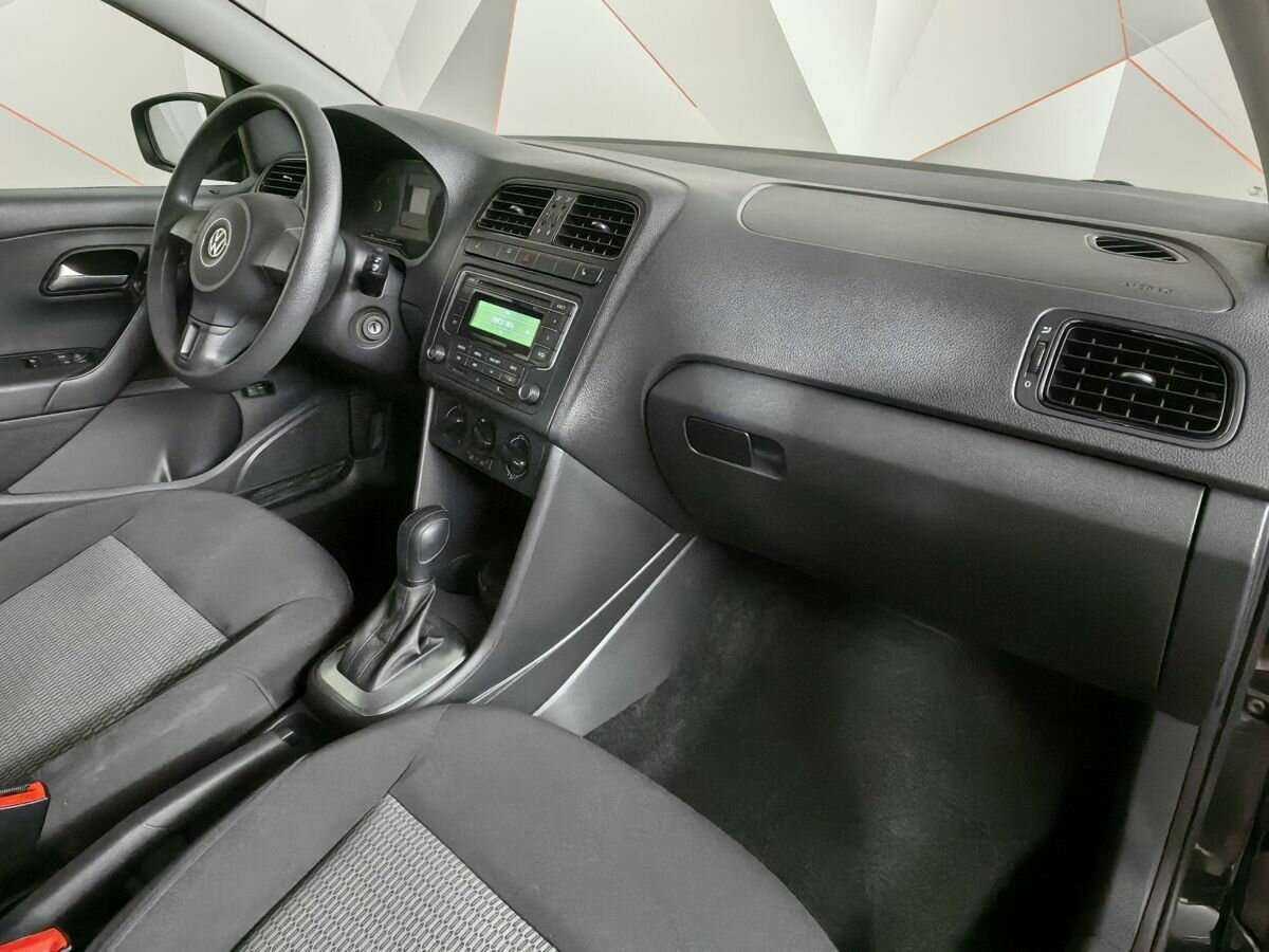 Volkswagen Polo б/у, 2013, Автоматическая. Фото: #8