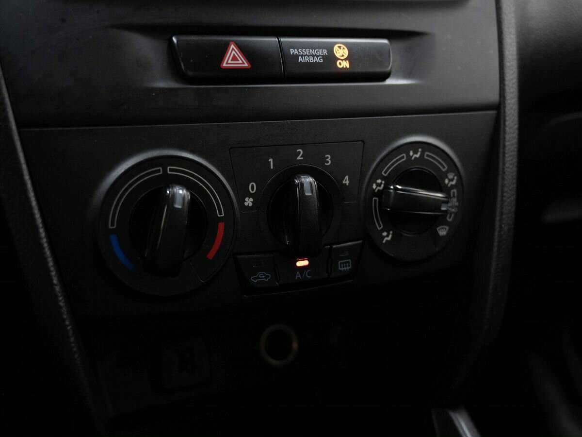 Suzuki Vitara б/у, 2015, Автоматическая. Фото: #17