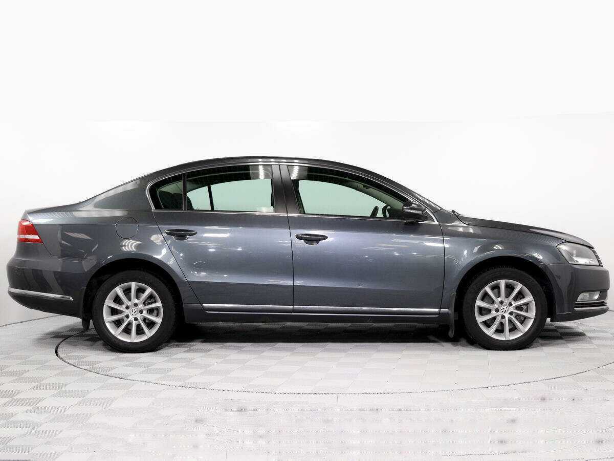 Volkswagen Passat б/у, 2012, Механическая. Фото: #2