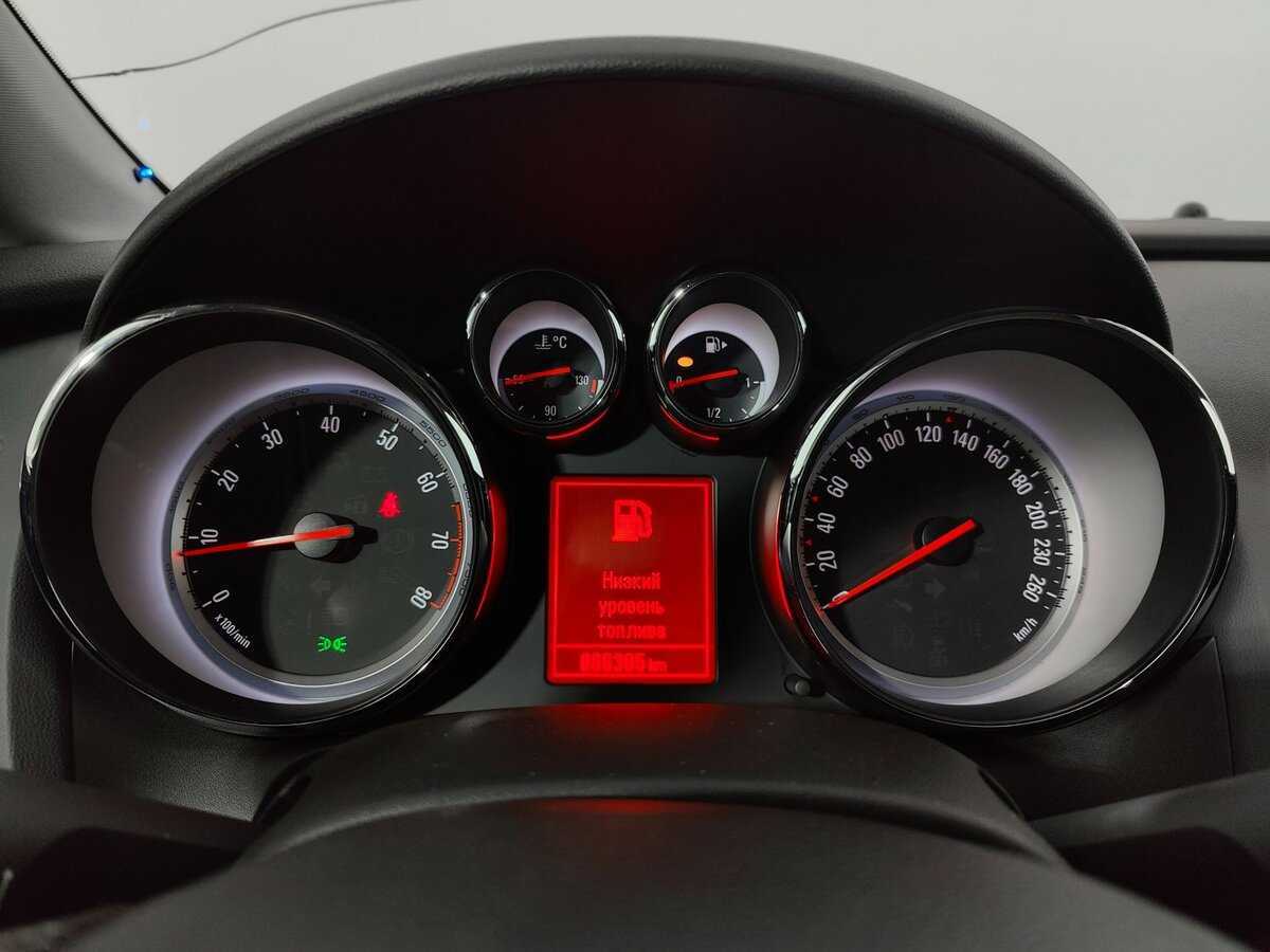 Opel Astra б/у, 2014, Автоматическая. Фото: #15