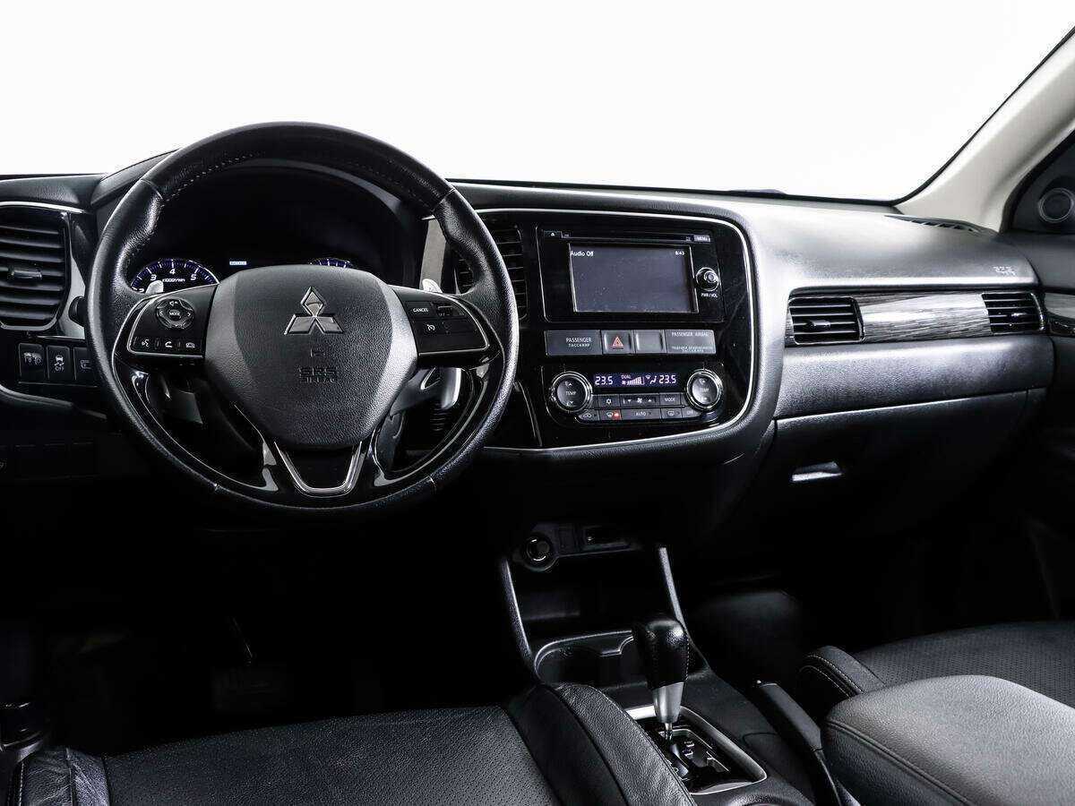 Mitsubishi Outlander б/у, 2016, Вариатор. Фото: #10