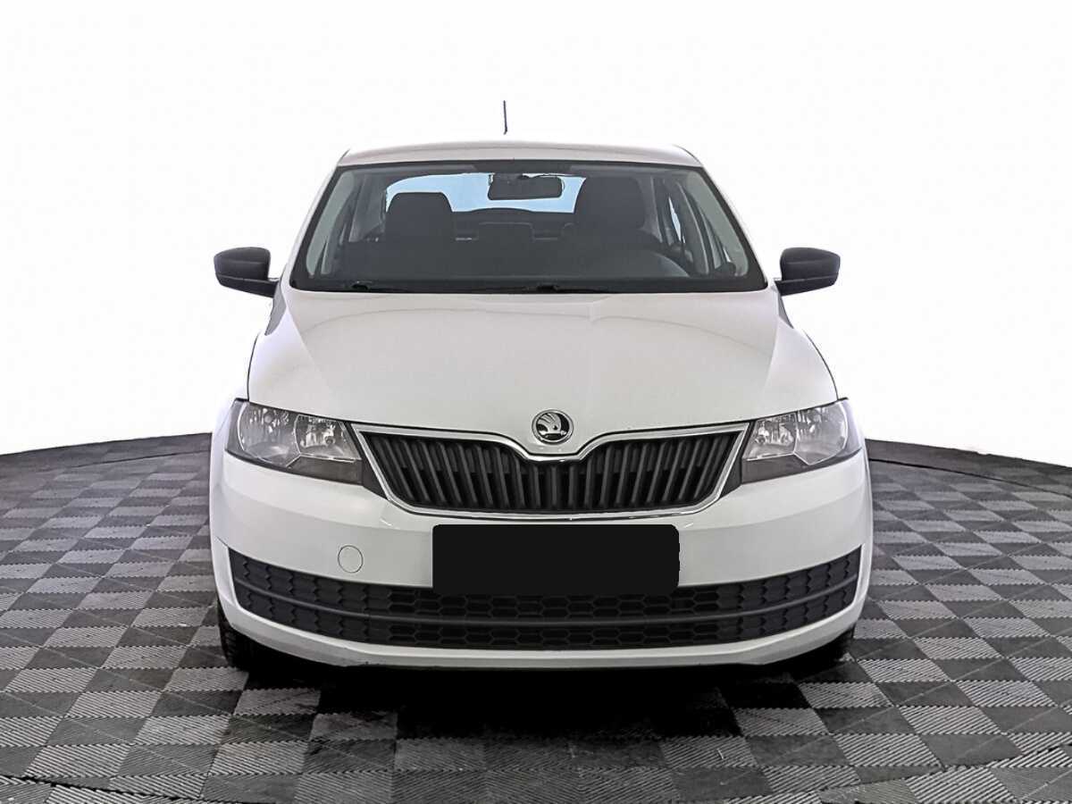 Skoda Rapid б/у, 2017, Механическая. Фото: #1