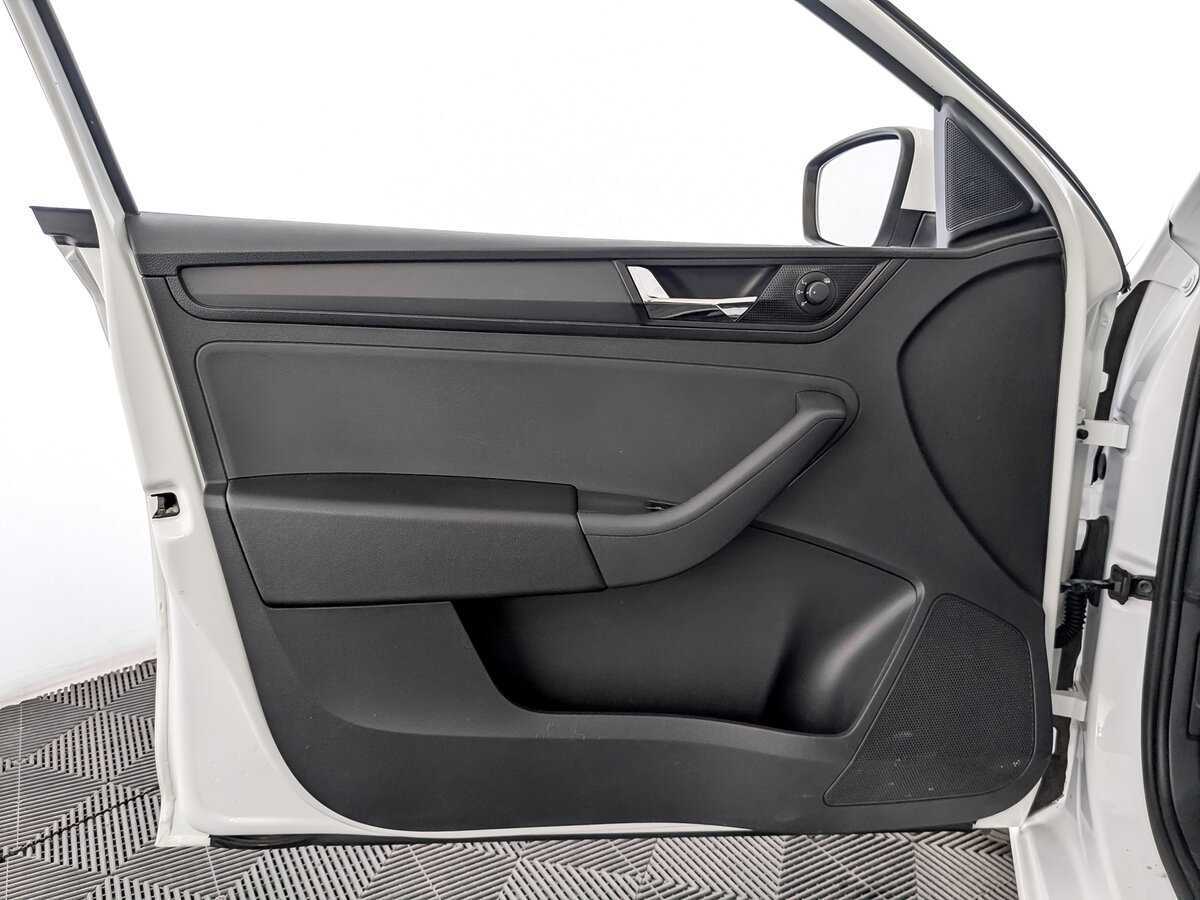 Skoda Rapid б/у, 2017, Механическая. Фото: #16