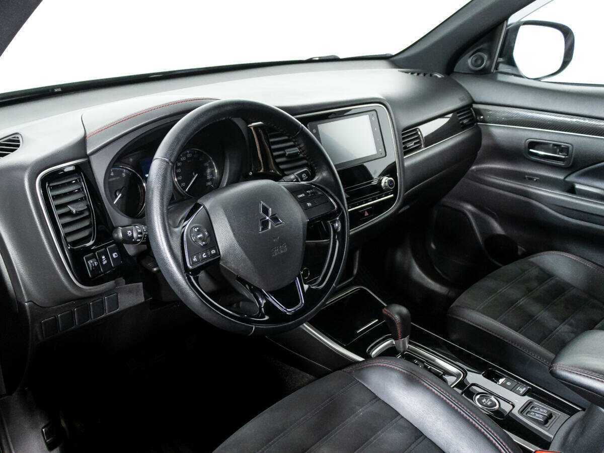 Mitsubishi Outlander б/у, 2021, Вариатор. Фото: #10