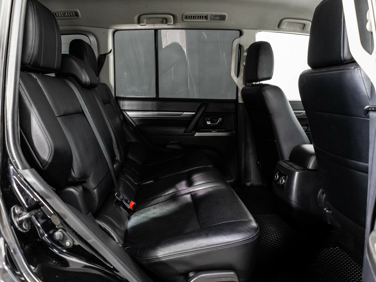 Mitsubishi Pajero б/у, 2014, Автоматическая. Фото: #15
