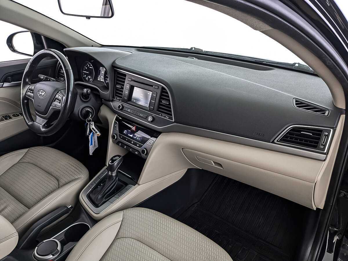 Hyundai Elantra б/у, 2017, Автоматическая. Фото: #12