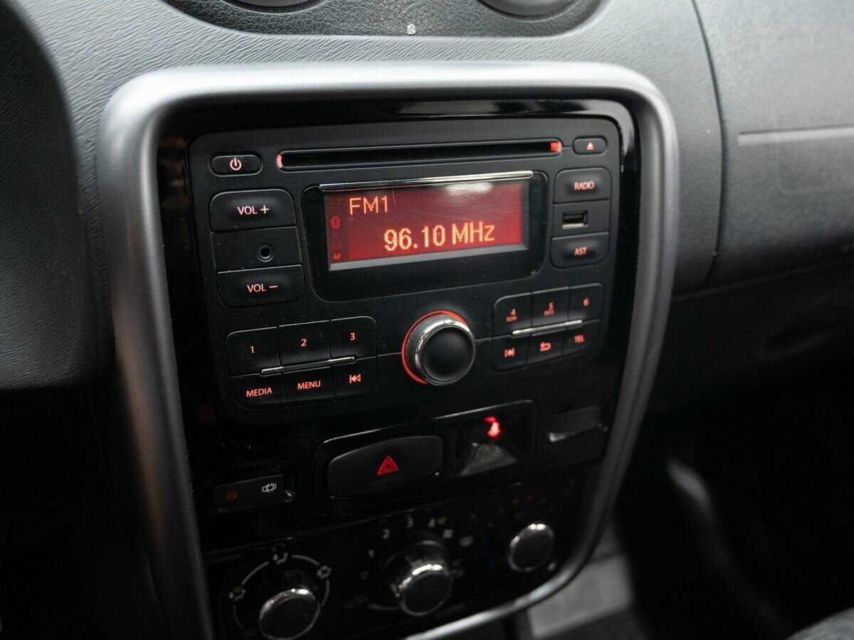 Renault Duster б/у, 2013, Механическая. Фото: #18