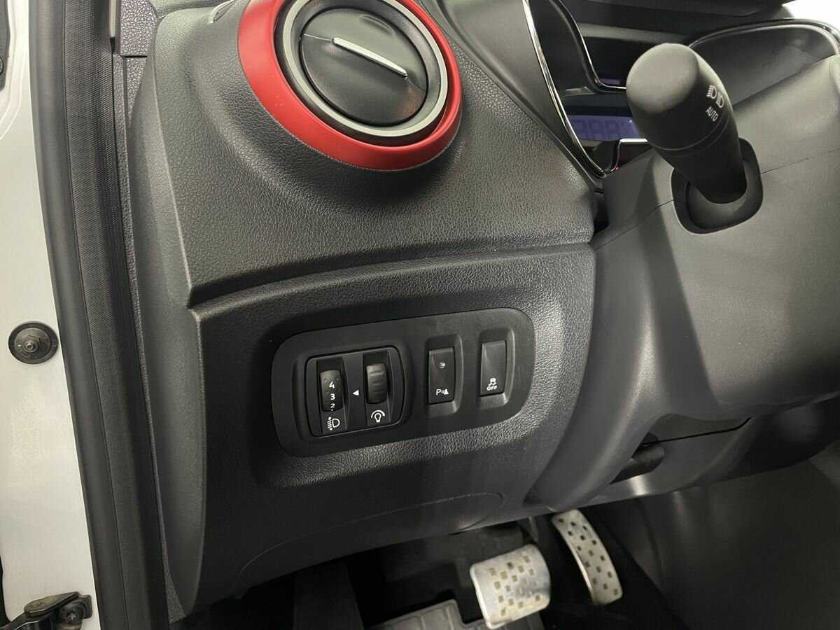 Renault Kaptur б/у, 2018, Вариатор. Фото: #8