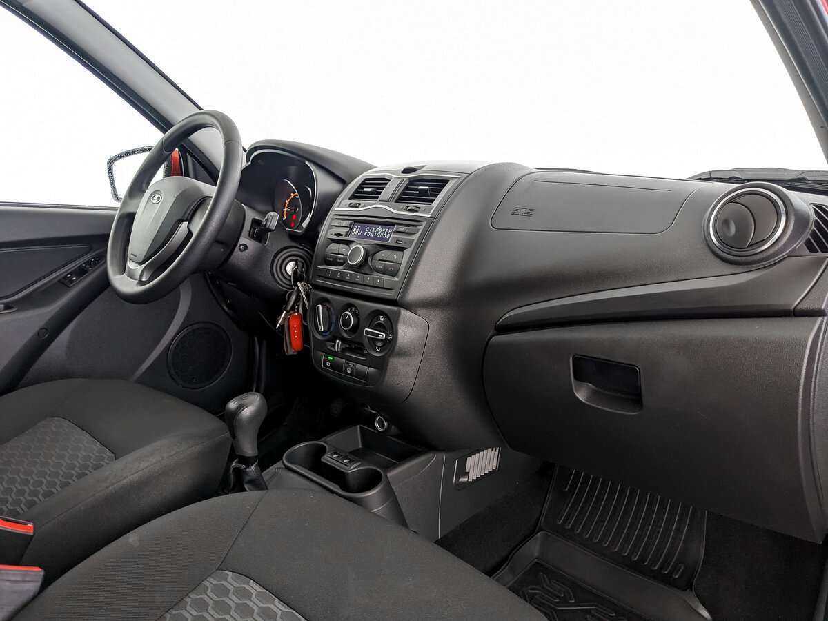 Lada (ВАЗ) Granta б/у, 2020, Механическая. Фото: #8