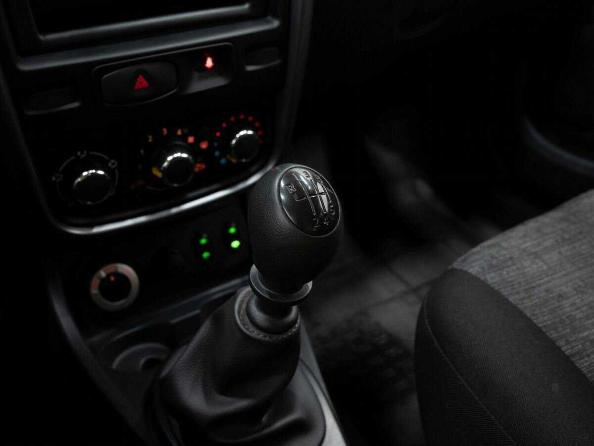 Renault Duster б/у, 2013, Механическая. Фото: #17