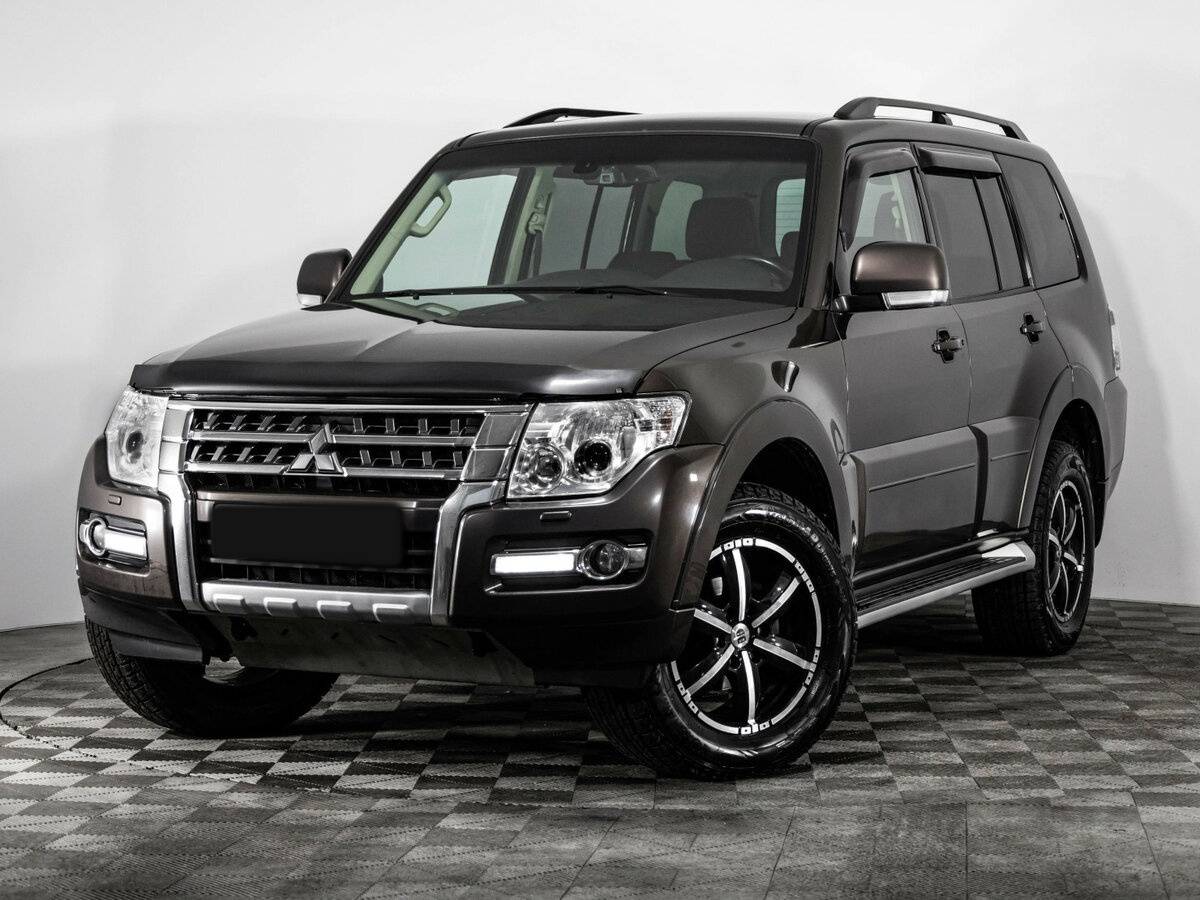 Mitsubishi Pajero б/у, 2017, Автоматическая. Фото: #0