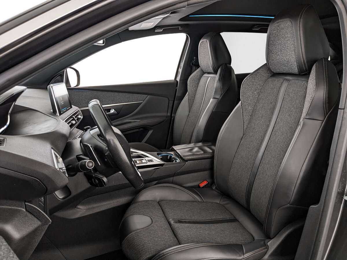 Peugeot 3008 б/у, 2018, Автоматическая. Фото: #14