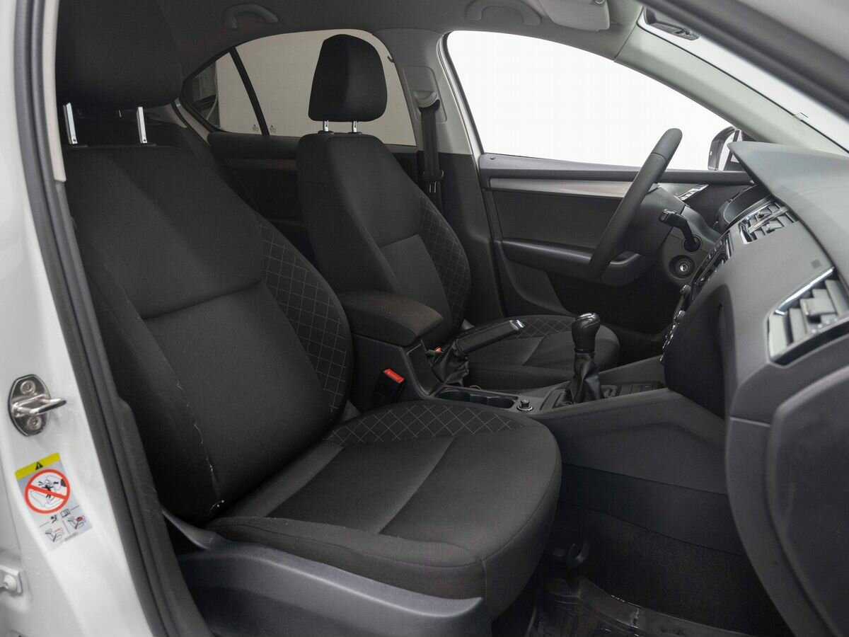 Skoda Octavia б/у, 2019, Механическая. Фото: #11