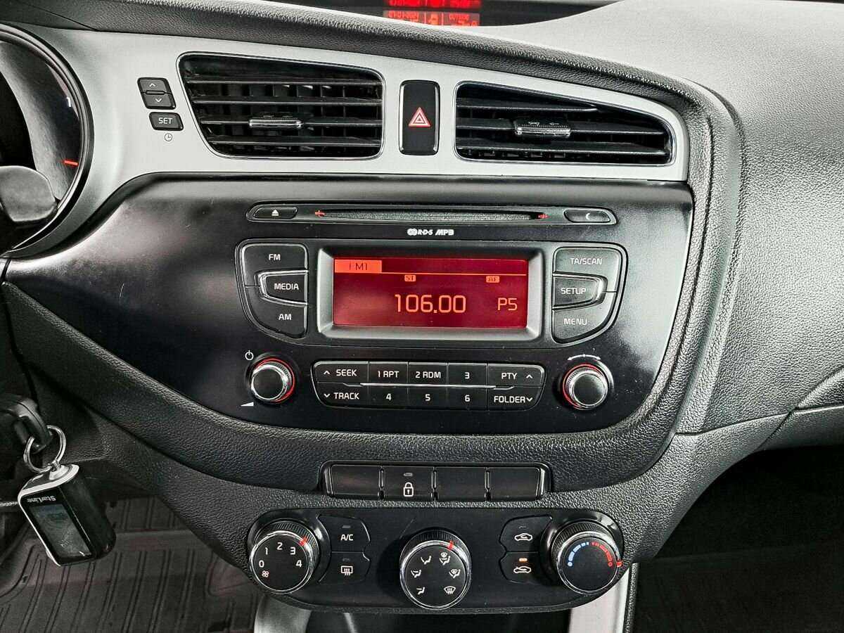 Kia Ceed б/у, 2013, Механическая. Фото: #14