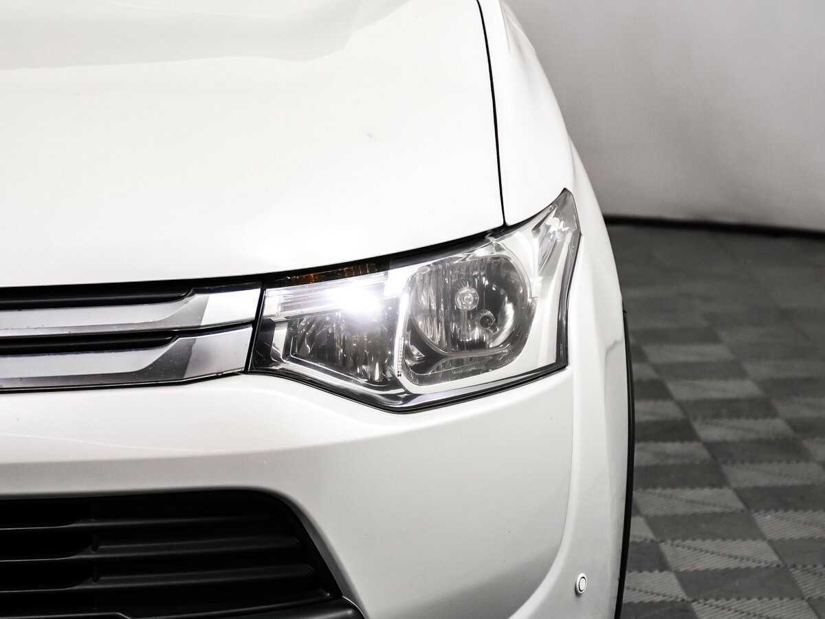 Mitsubishi Outlander б/у, 2015, Вариатор. Фото: #14