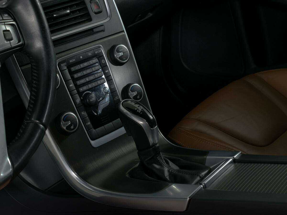 Volvo S60 б/у, 2014, Автоматическая. Фото: #13