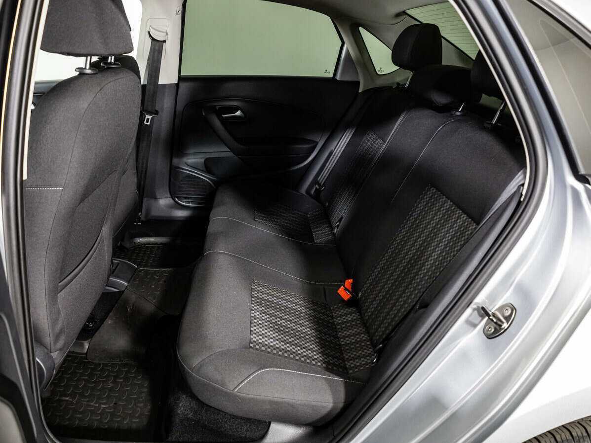 Volkswagen Polo б/у, 2016, Автоматическая. Фото: #9