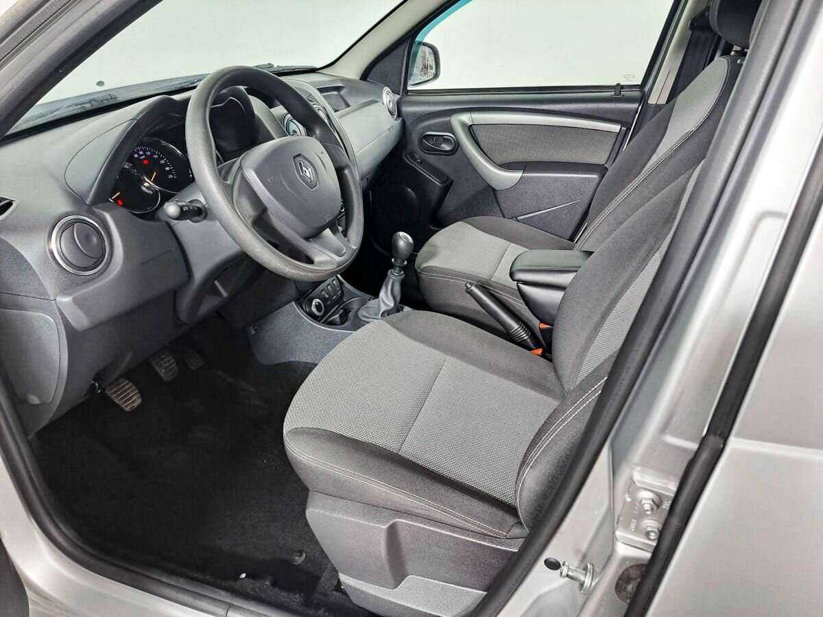 Renault Duster б/у, 2018, Механическая. Фото: #13
