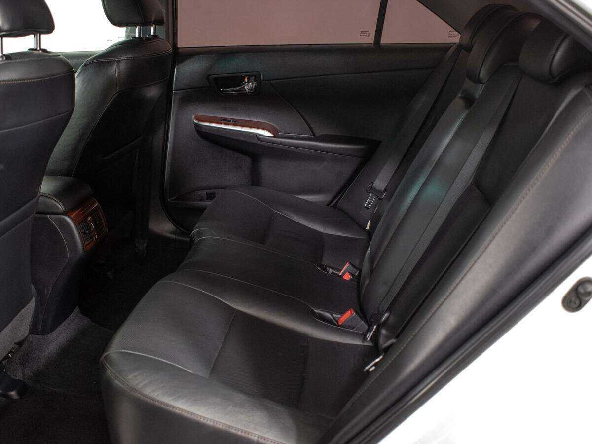 Toyota Camry б/у, 2014, Автоматическая. Фото: #9