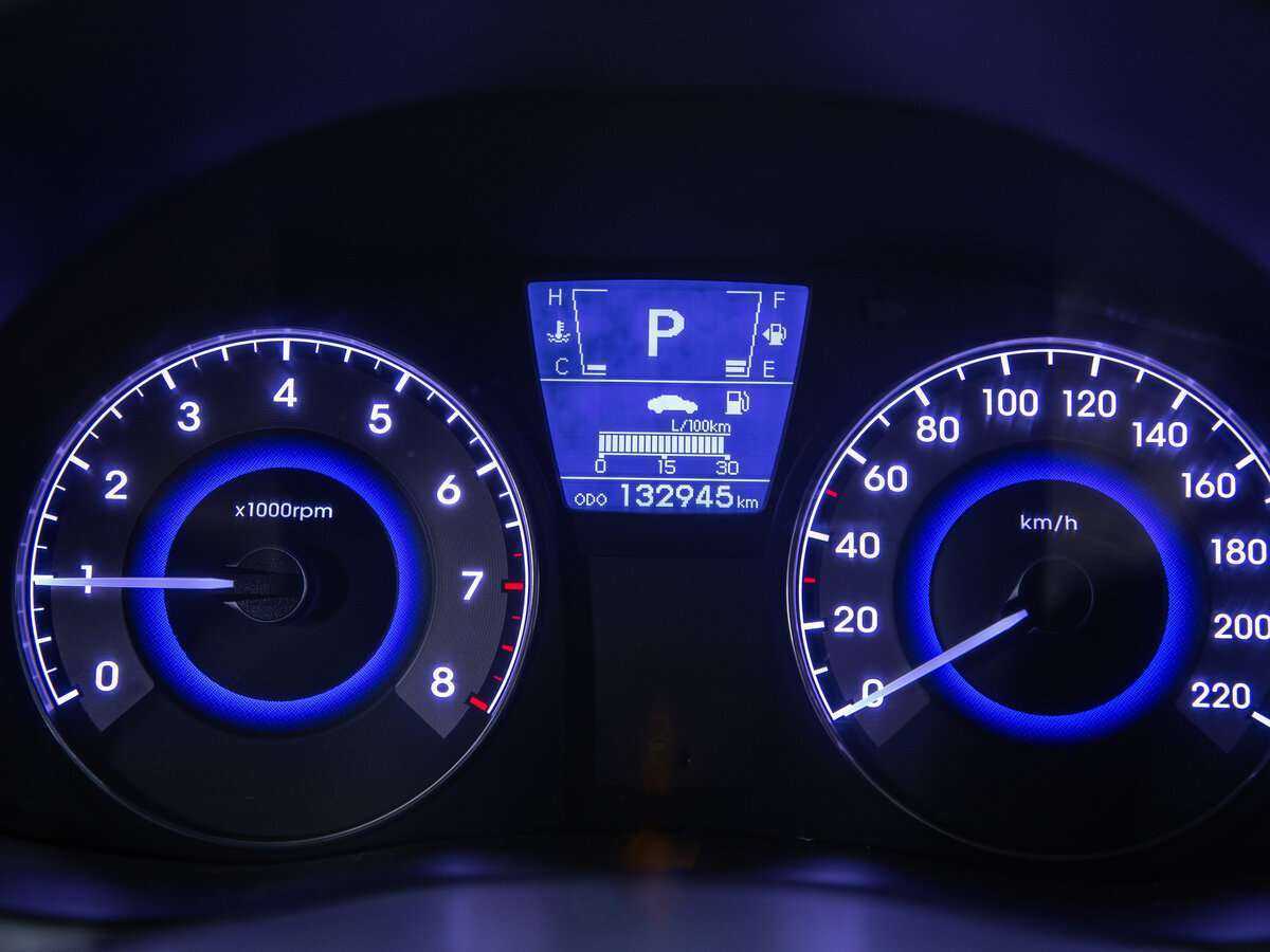 Hyundai Solaris б/у, 2012, Автоматическая. Фото: #14