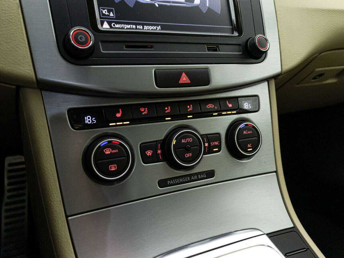 Volkswagen Passat CC б/у, 2012, Роботизированная. Фото: #15