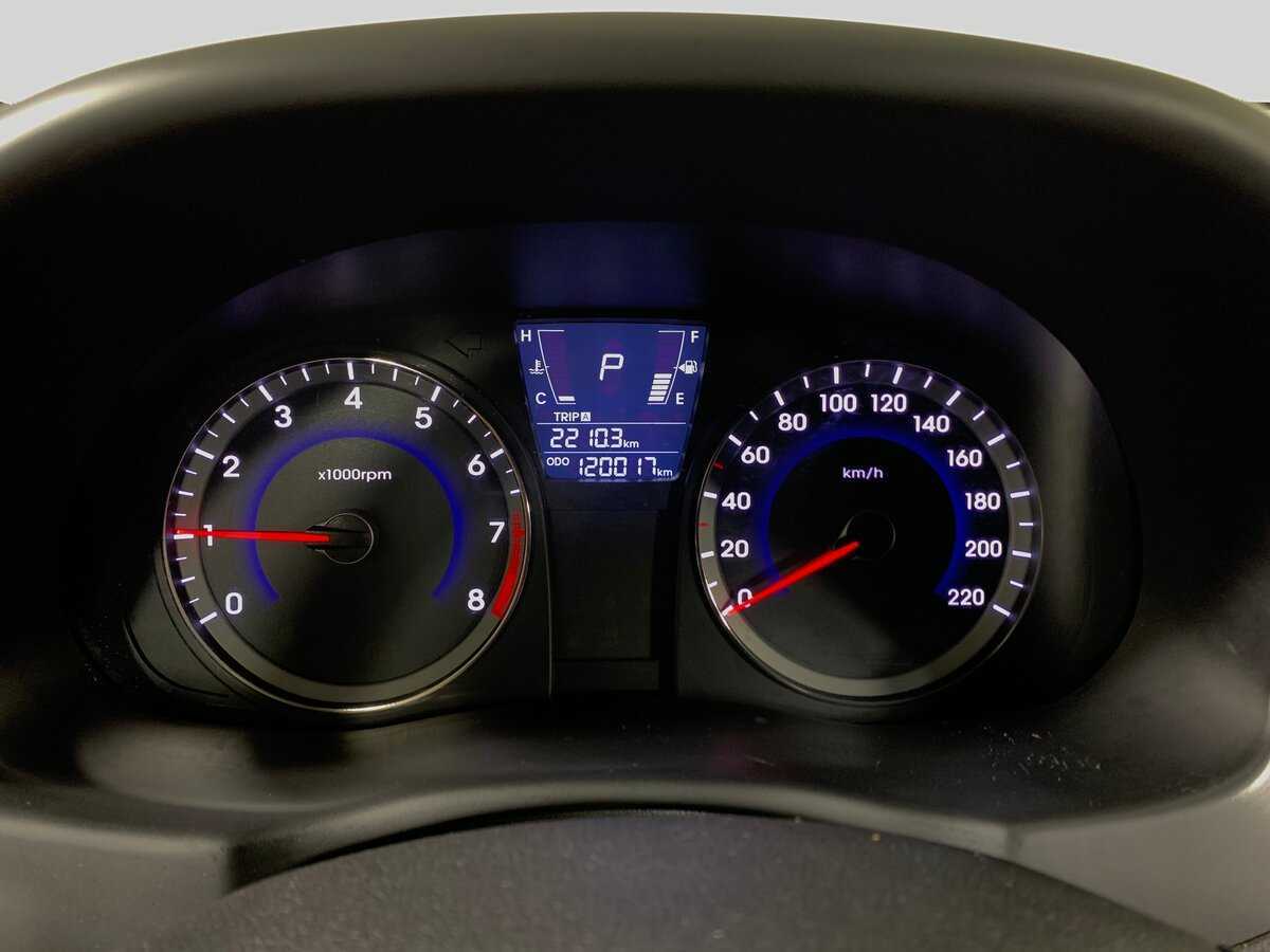 Hyundai Solaris б/у, 2012, Автоматическая. Фото: #11