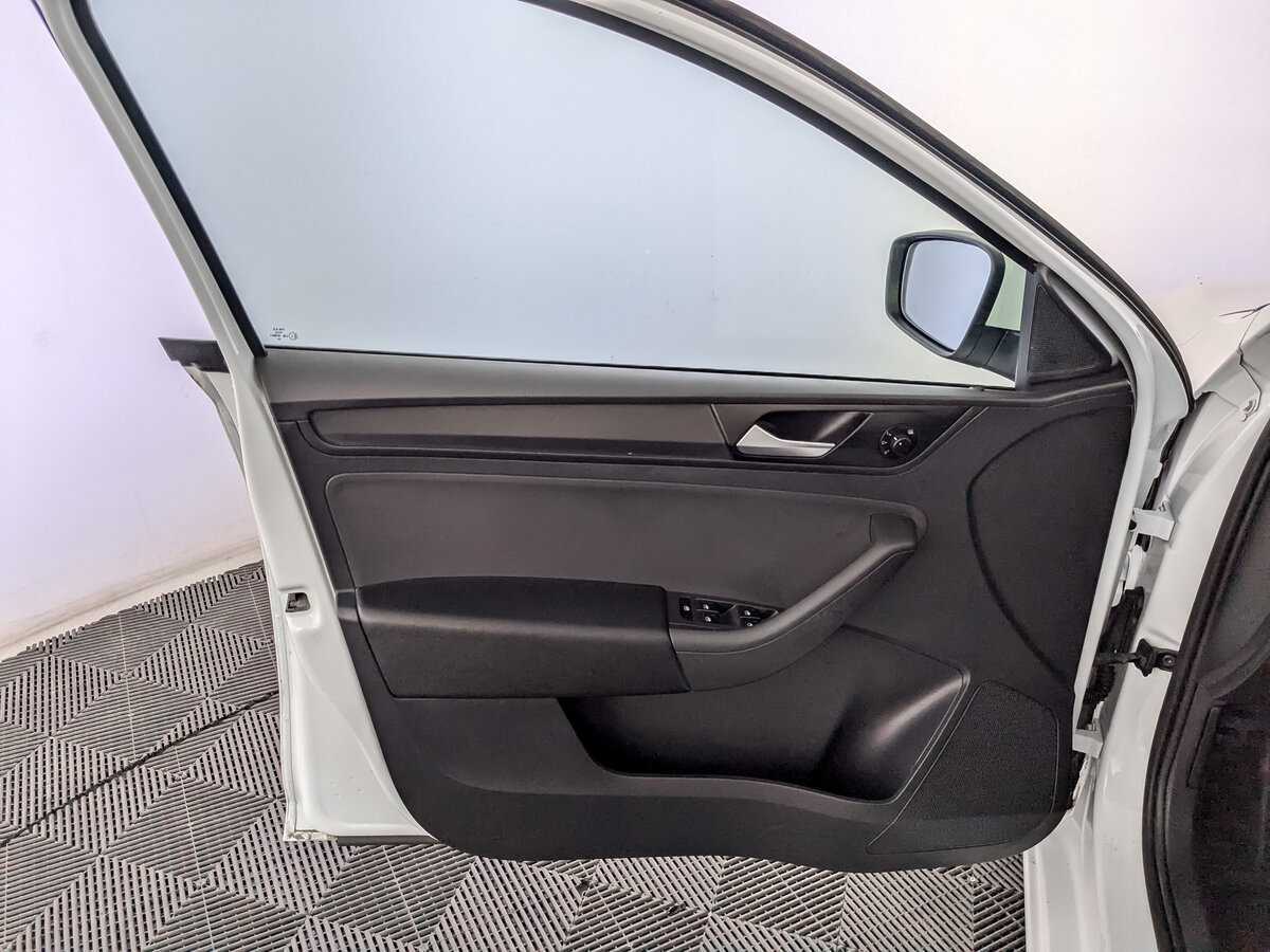 Volkswagen Polo б/у, 2020, Автоматическая. Фото: #14