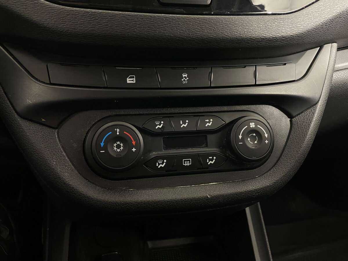 Lada (ВАЗ) Vesta б/у, 2021, Механическая. Фото: #12