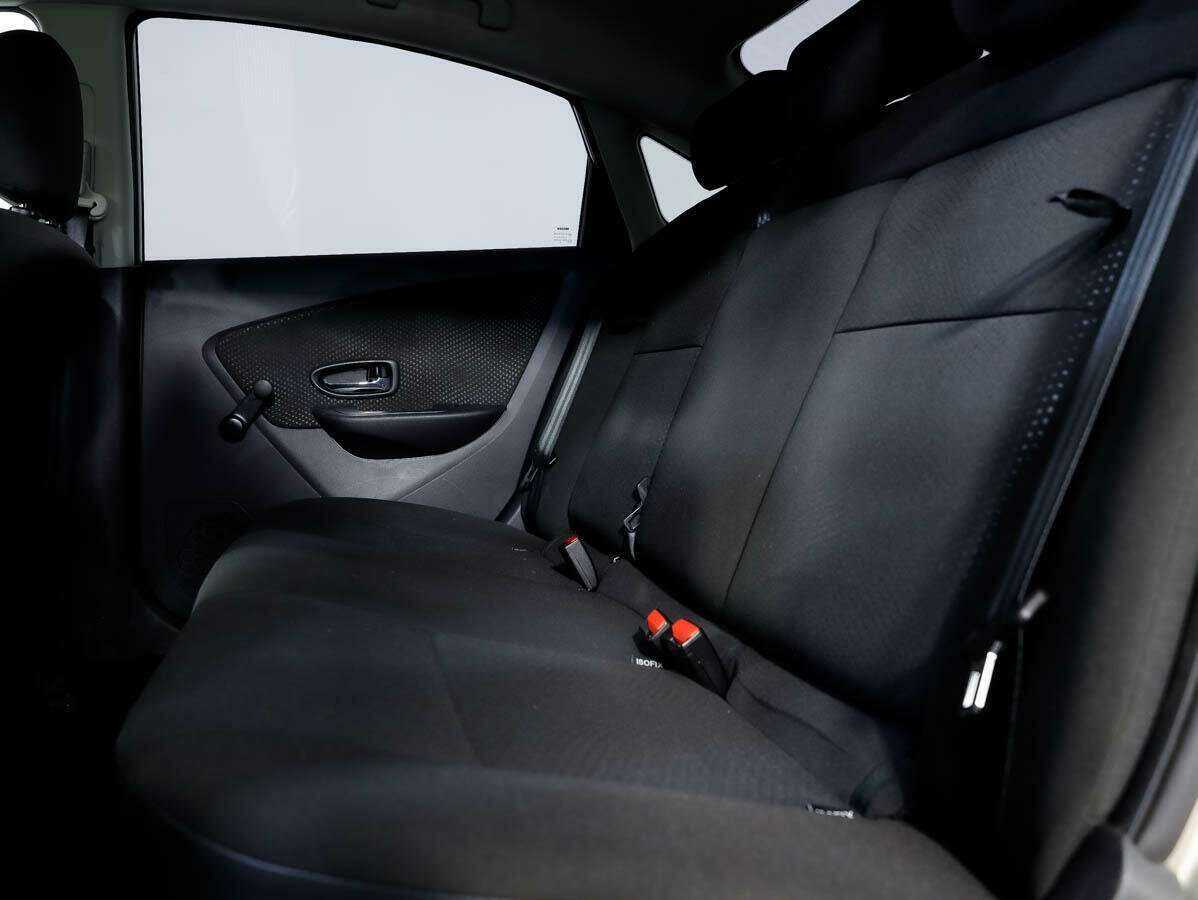 Nissan Almera б/у, 2017, Механическая. Фото: #10