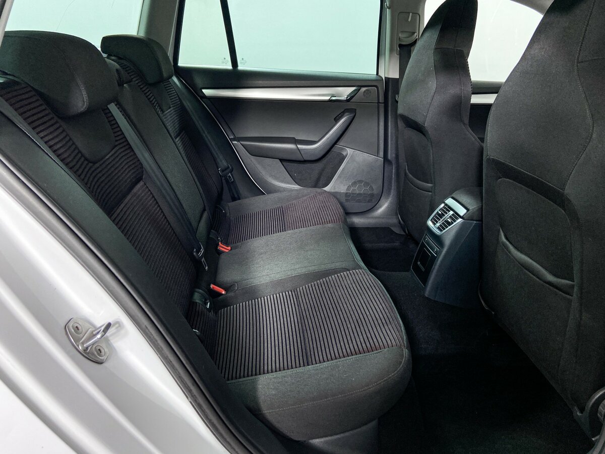 Skoda Octavia б/у, 2015, Роботизированная. Фото: #10