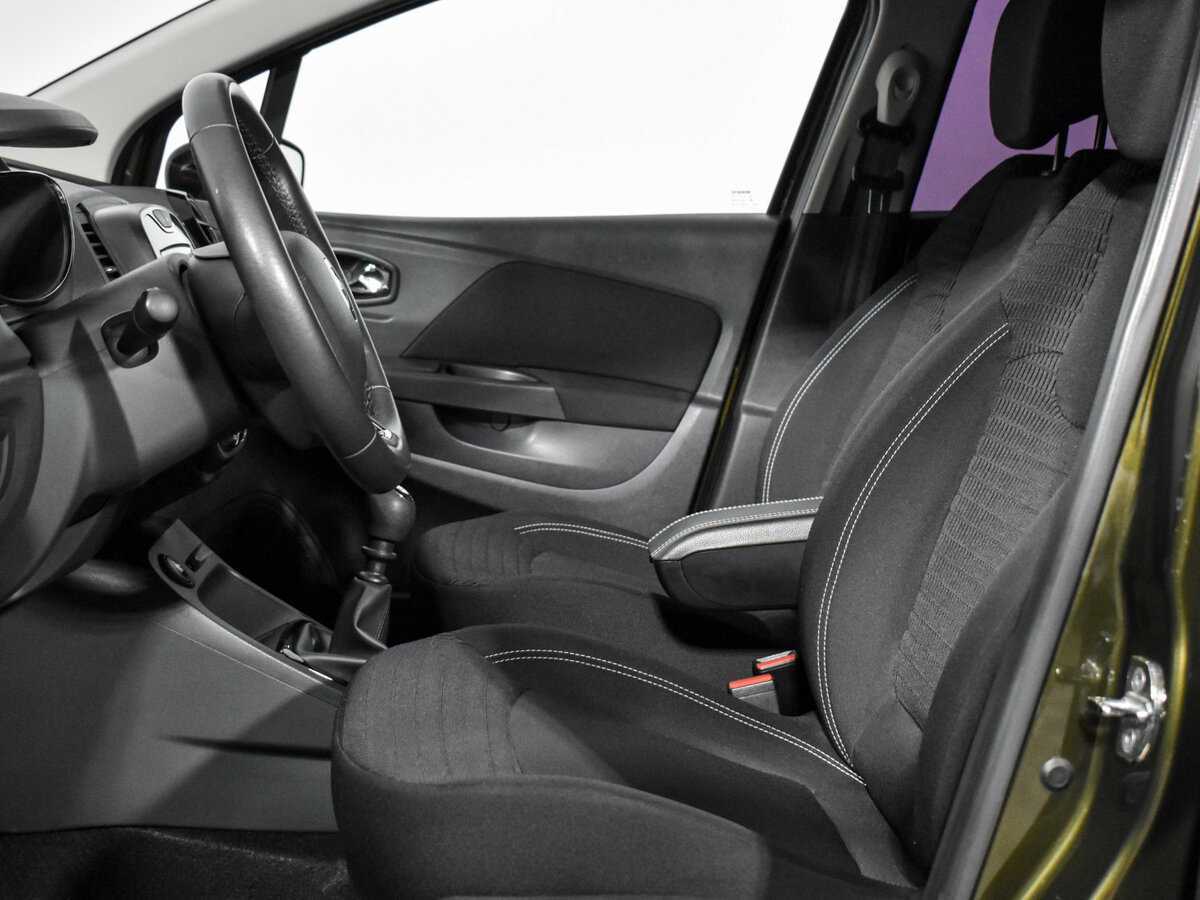 Renault Kaptur б/у, 2016, Механическая. Фото: #9