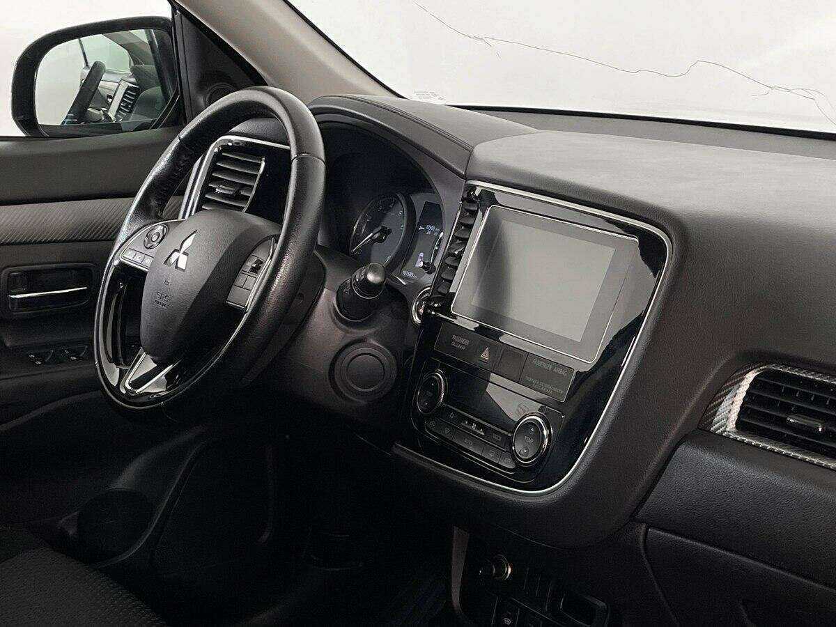 Mitsubishi Outlander б/у, 2018, Вариатор. Фото: #8