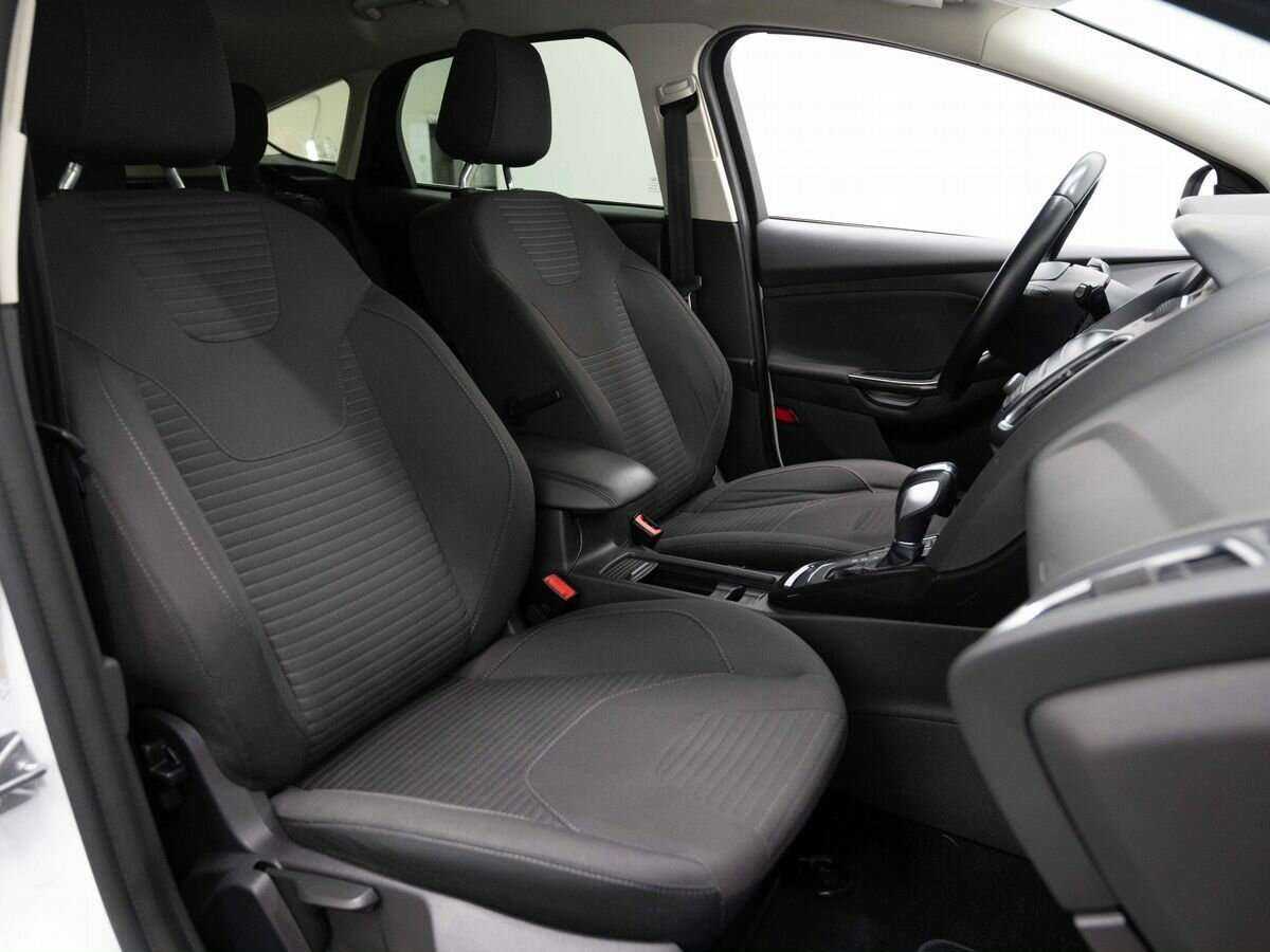 Ford Focus б/у, 2017, Автоматическая. Фото: #9