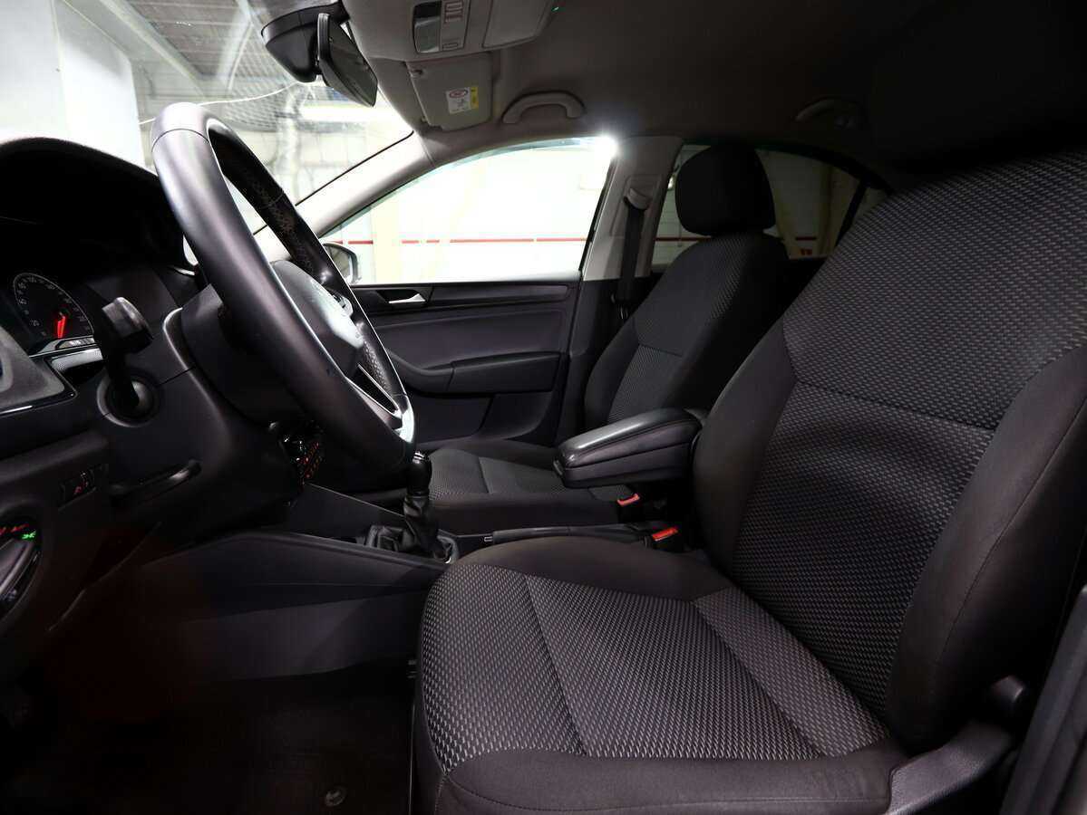 Volkswagen Polo б/у, 2020, Механическая. Фото: #5