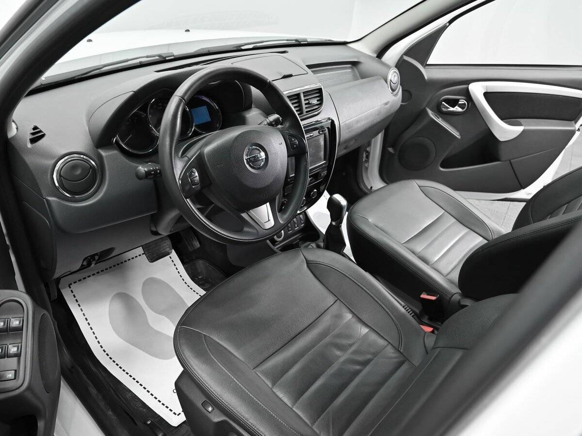 Nissan Terrano б/у, 2017, Автоматическая. Фото: #7