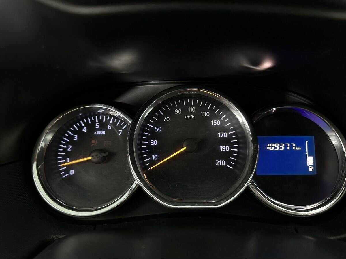 Renault Duster б/у, 2018, Механическая. Фото: #10