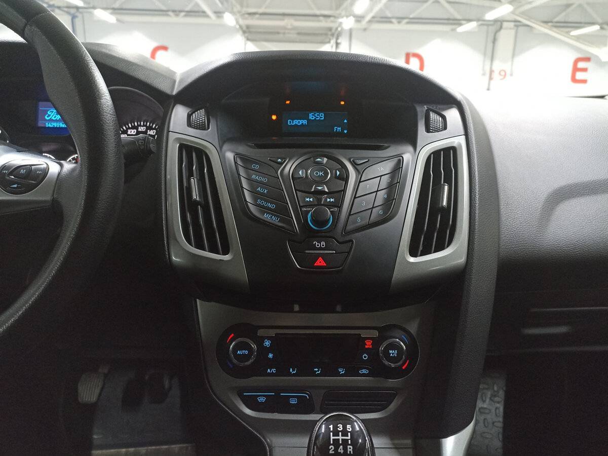 Ford Focus б/у, 2013, Механическая. Фото: #14